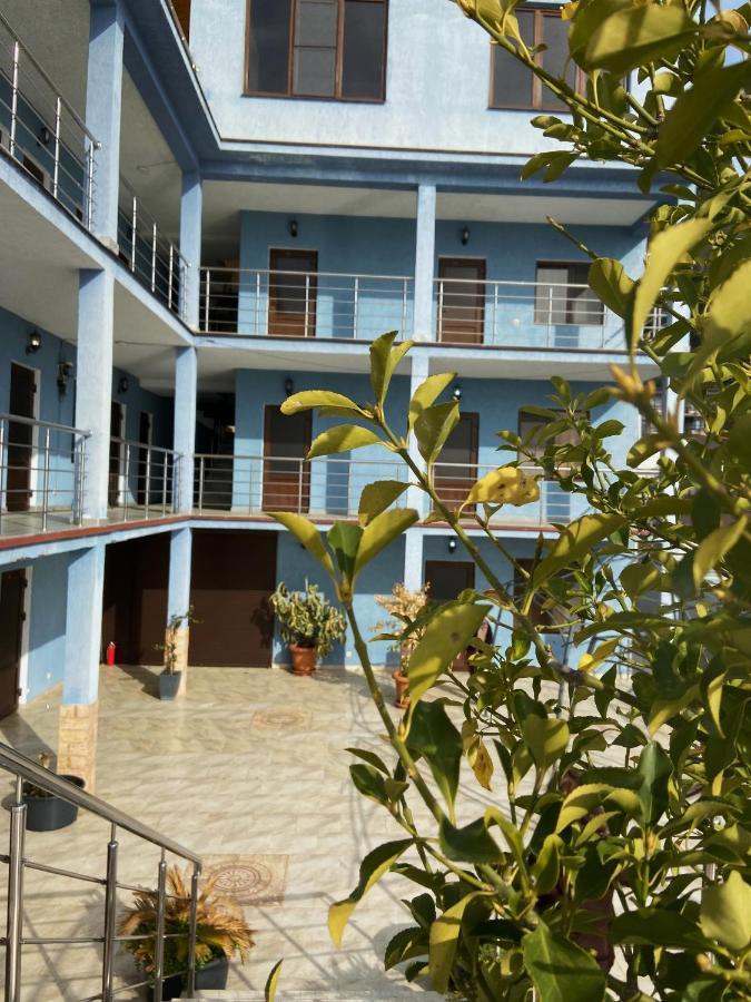 Apra Hotel Lidzava Luaran gambar