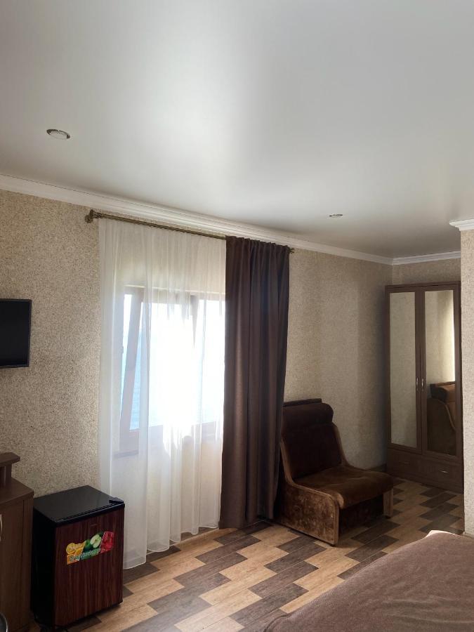 Apra Hotel Lidzava Luaran gambar