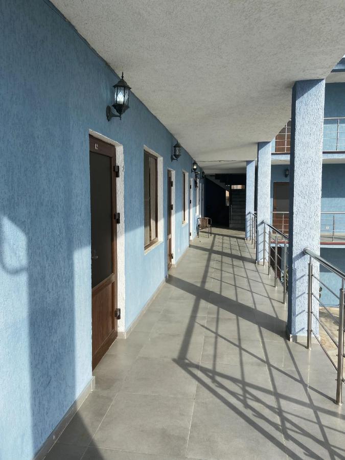 Apra Hotel Lidzava Luaran gambar